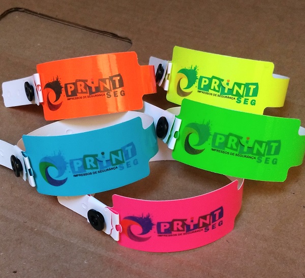 Pulseira Larga de Botão Pulseira Larga de Botão